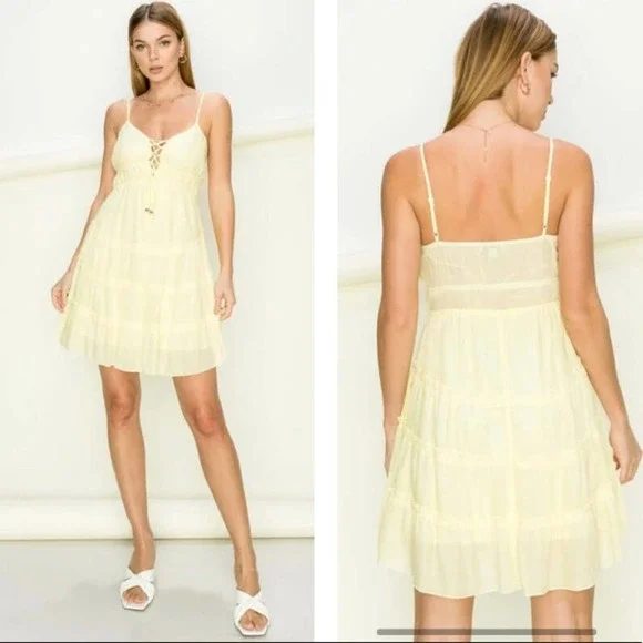 Cheerful Chic Cute Yellow Dresses - Picture 2 of 5